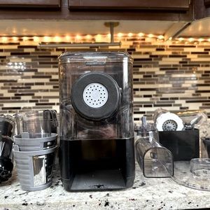 extractor de jugo diseñado por emeril lagasse